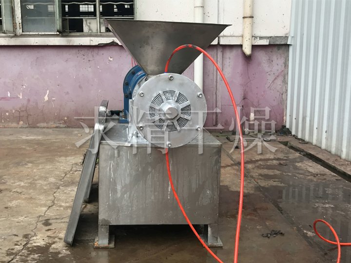 JZL擠壓造粒機(jī)